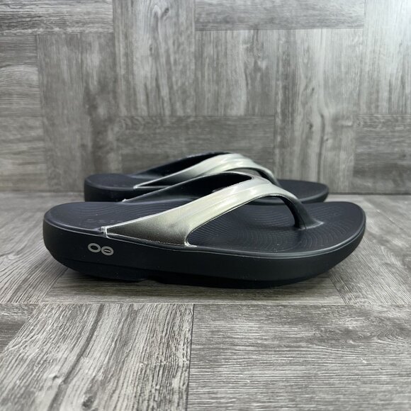 OOFOS OOlala Luxe Women's size 6/EURO 37 Latte Thong Comfort Sandals - Picture 1 of 8